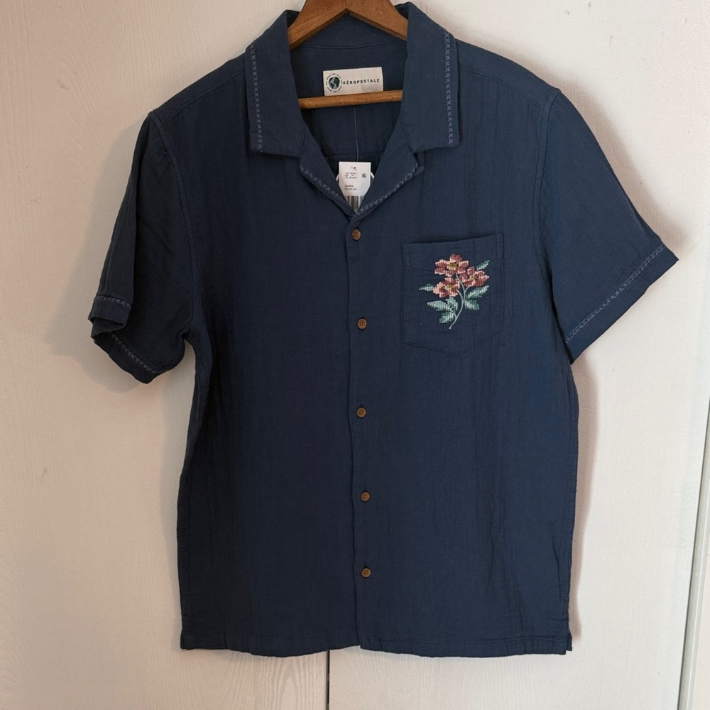 Men's Aeropostale Stitched Floral Cotton Gauze Short Sleeve Camp Shirt MED